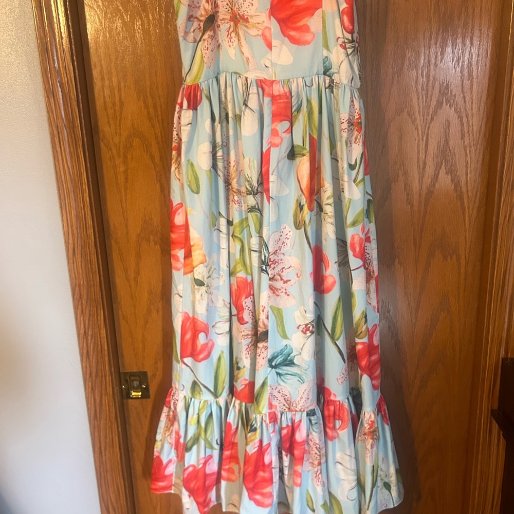 Floral Women’s Dress in Blue and Red - Picture 6 of 8